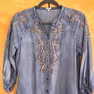 Reba Distress Look Embroidered Shirt Size S